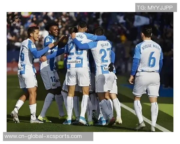 皇马马德里迎战奥萨苏纳全力争胜展现球队风采